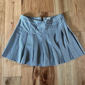 Aritzia Sunday best olive pleated mini skirt